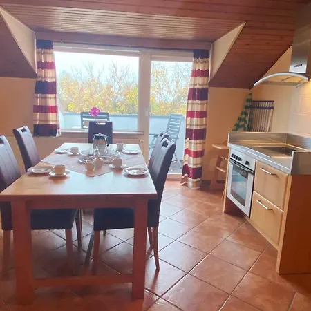 Haus Am Kurpark 21 Apartamento *